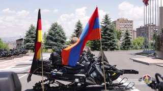 Армия Армении получила 16 снегоходов от Германии: техника будет использоваться в Арагацотне