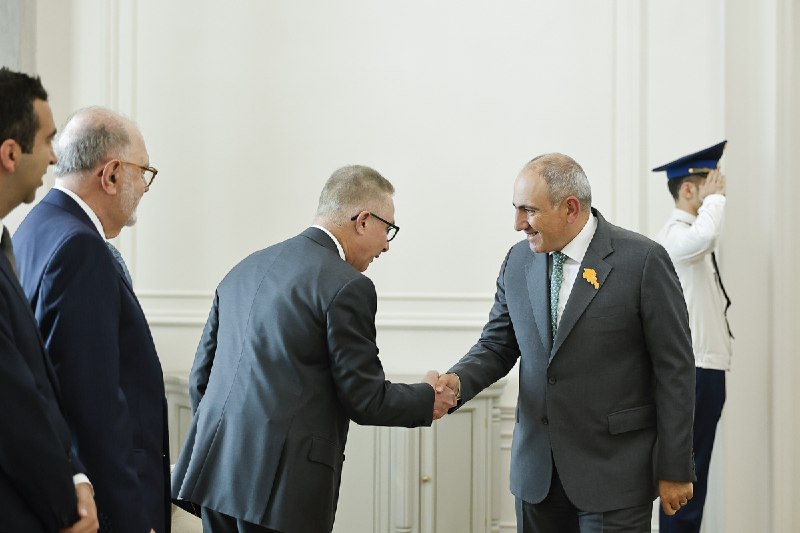 Встреча премьер-министра Никола Пашиняна с делегацией AMAA в Арагацотне