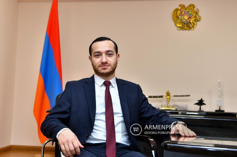 Армения: Мхитар Айрапетян покидает пост министра высокотехнологичной промышленности