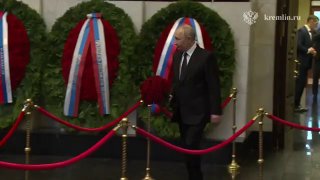 Владимир Путин посетил панихиду по экс-министру обороны Сергею Иванову в Москве