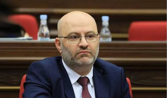 Давид Арушанян отказался от мандата депутата НС: что это значит для Арагацотна?