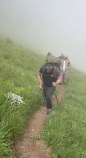 Никол Пашинян на восхождении на Арагац, Арагацотнская область