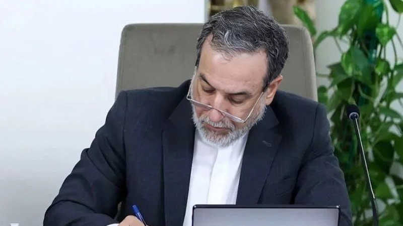 Иранский министр Аракчи ответил на заявления Маллина об исключении сборной из ЧМ