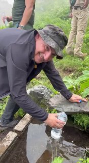 Никол Пашинян во время визита в Арагацотнскую область