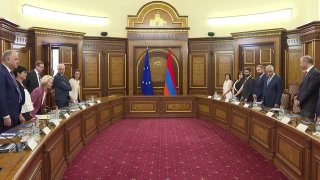 Урсула фон дер Ляйен пообещала открыть рынок ЕС для армянских товаров в случае закрытия РФ